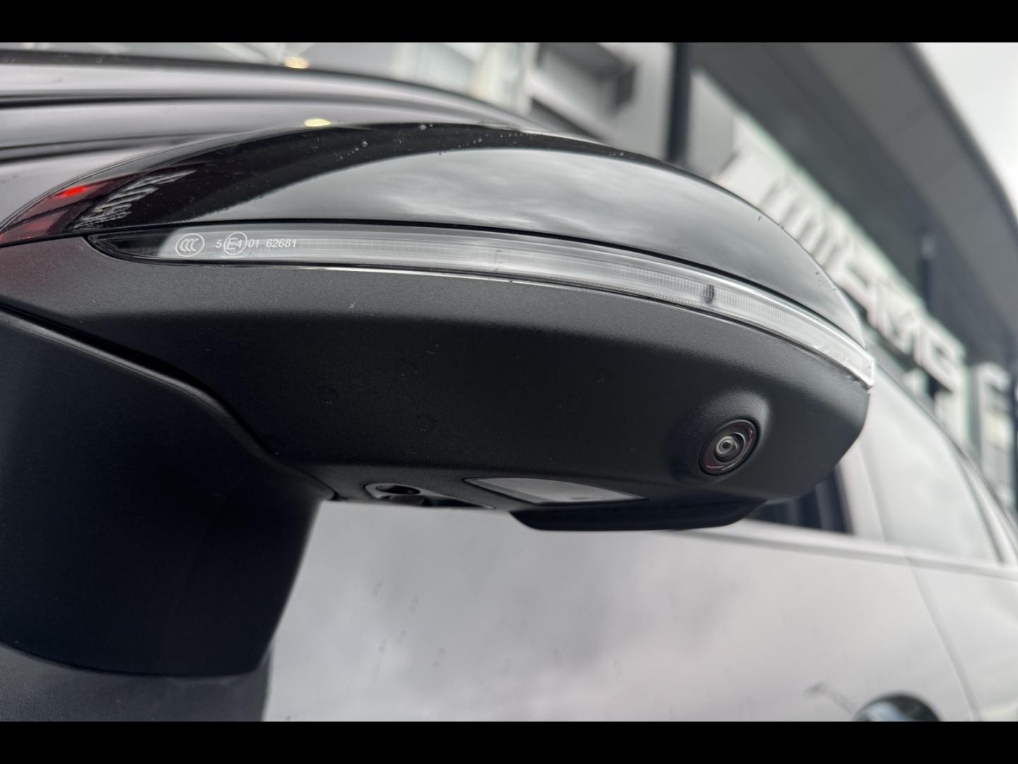 Image MERCEDES-BENZ GLC 220 d 197ch AMG Line 4Matic 9G-Tronic