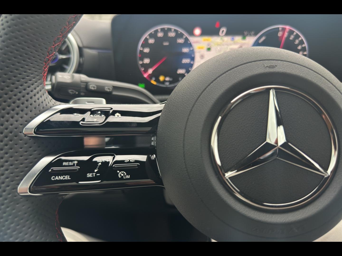 Image MERCEDES-BENZ Classe A 250 e hybride rechargeable 218ch AMG Line 8G-DCT