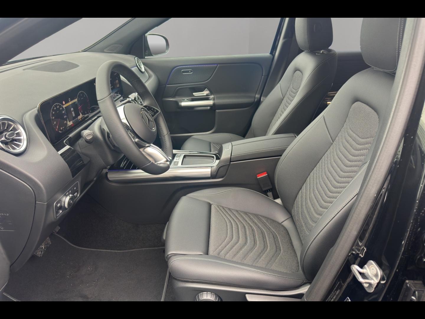 Image MERCEDES-BENZ GLA 180 d 116ch Progressive Line 8G-DCT