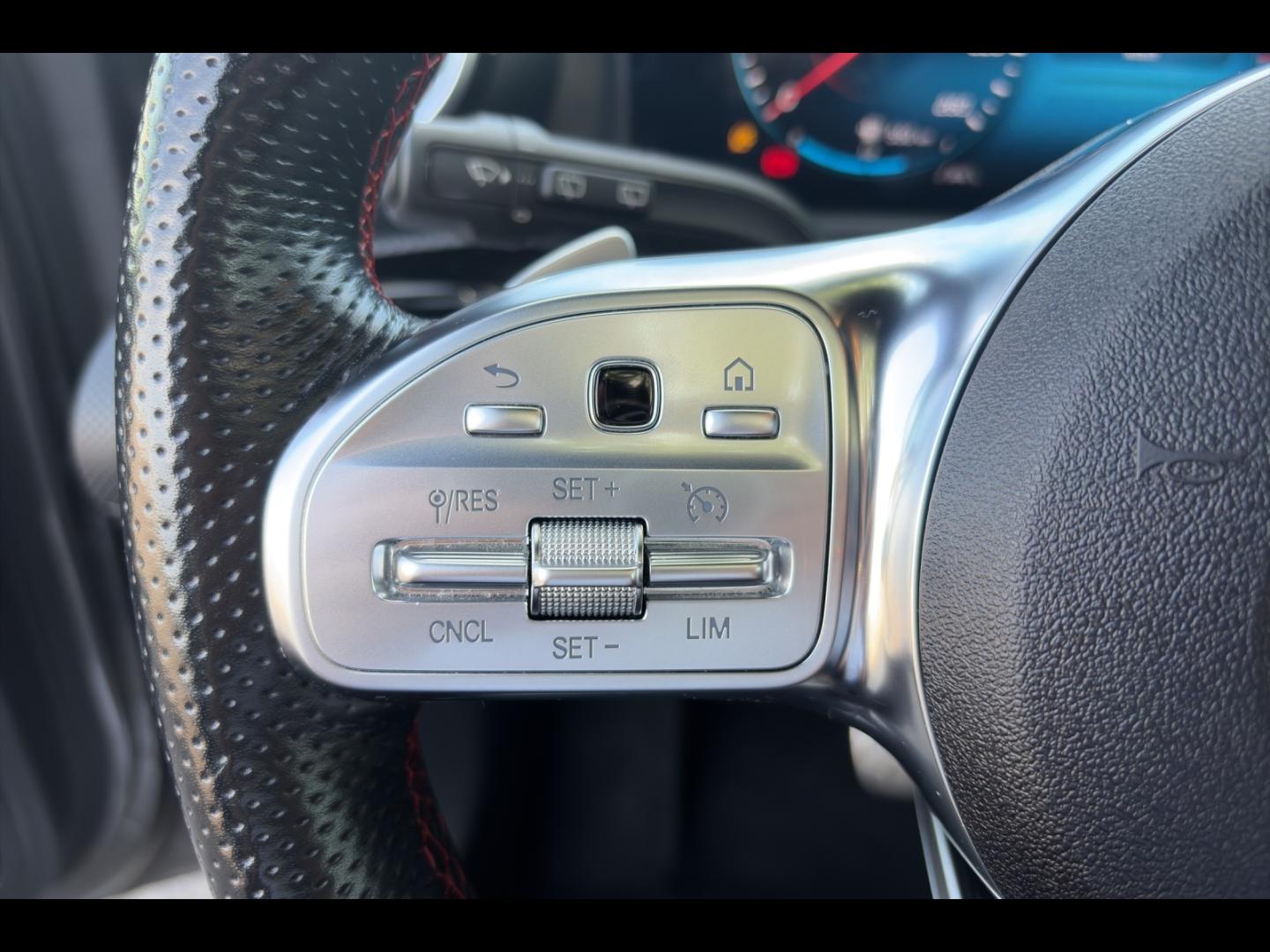 Image MERCEDES-BENZ Classe A 200 d 150ch AMG Line 8G-DCT