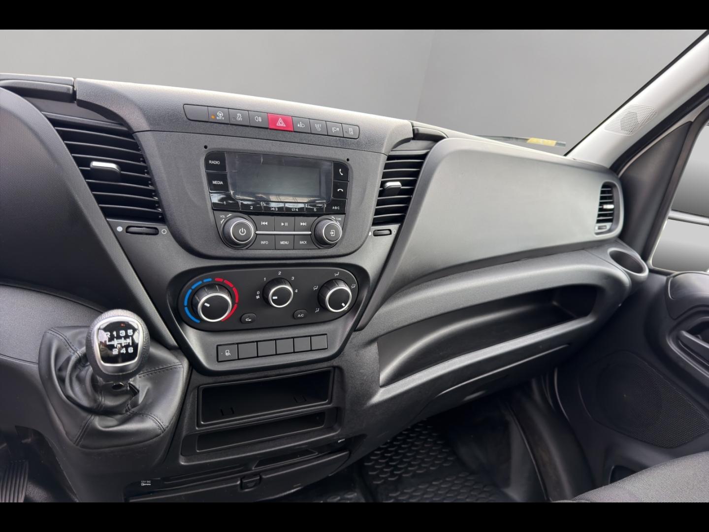 Image IVECO Daily CCb 35C16H empattement 3450 3.0 Tor