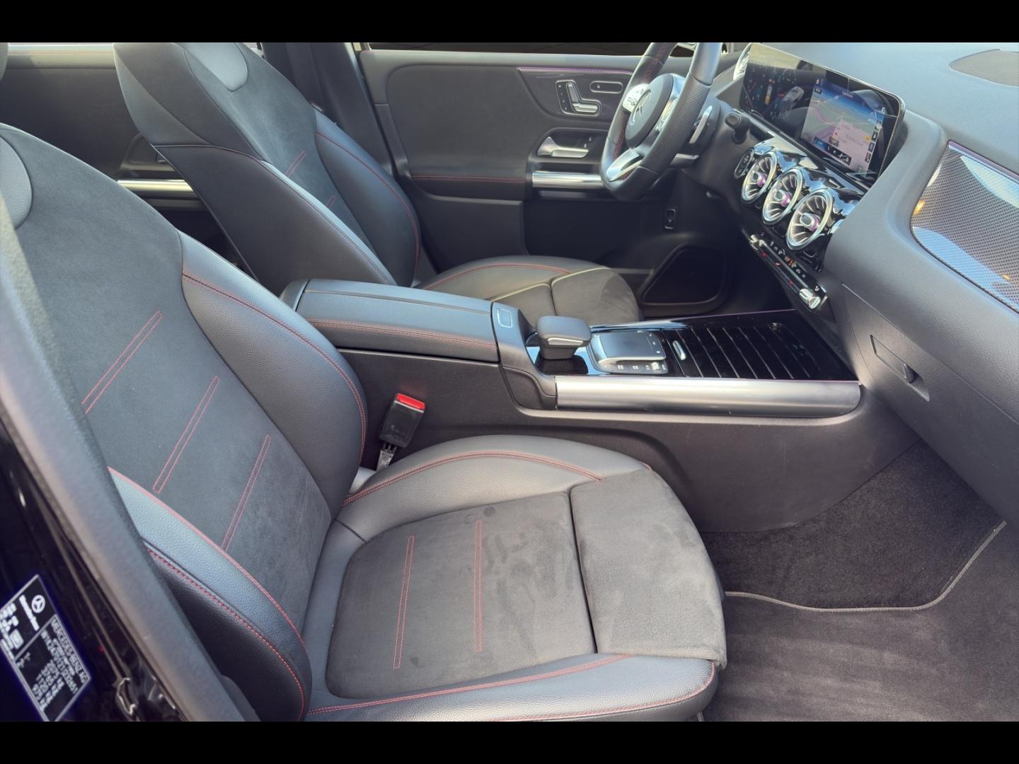 Image MERCEDES-BENZ Classe B 200d 150ch AMG Line 8G-DCT