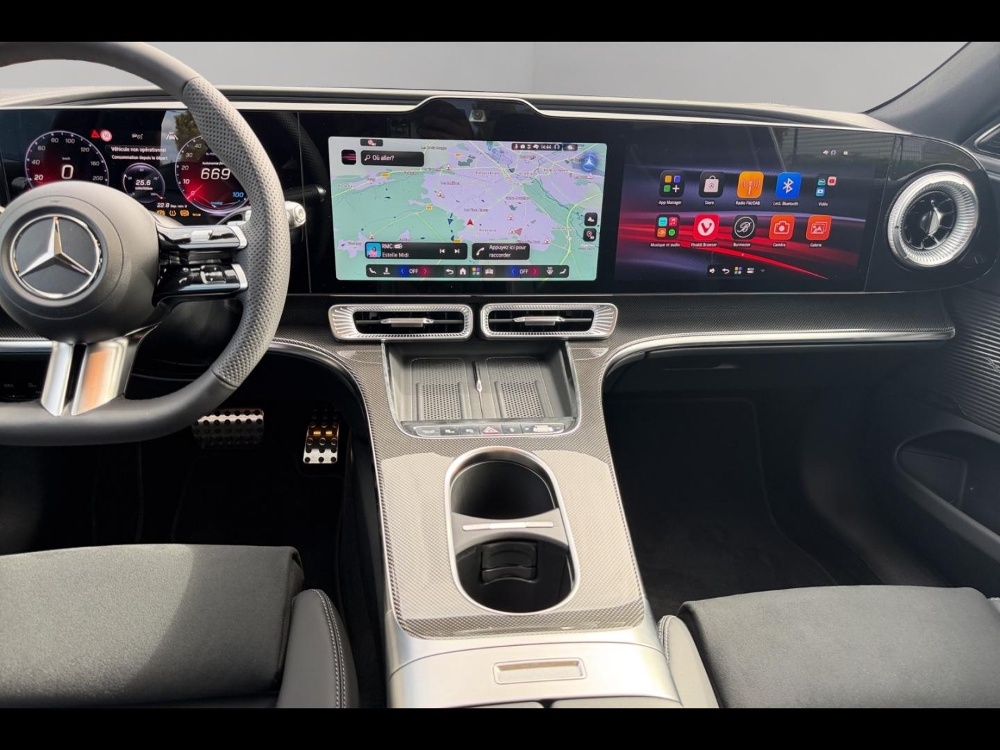 Image MERCEDES-BENZ Classe C 400 489ch 94,5kWh AMG Line 4Matic