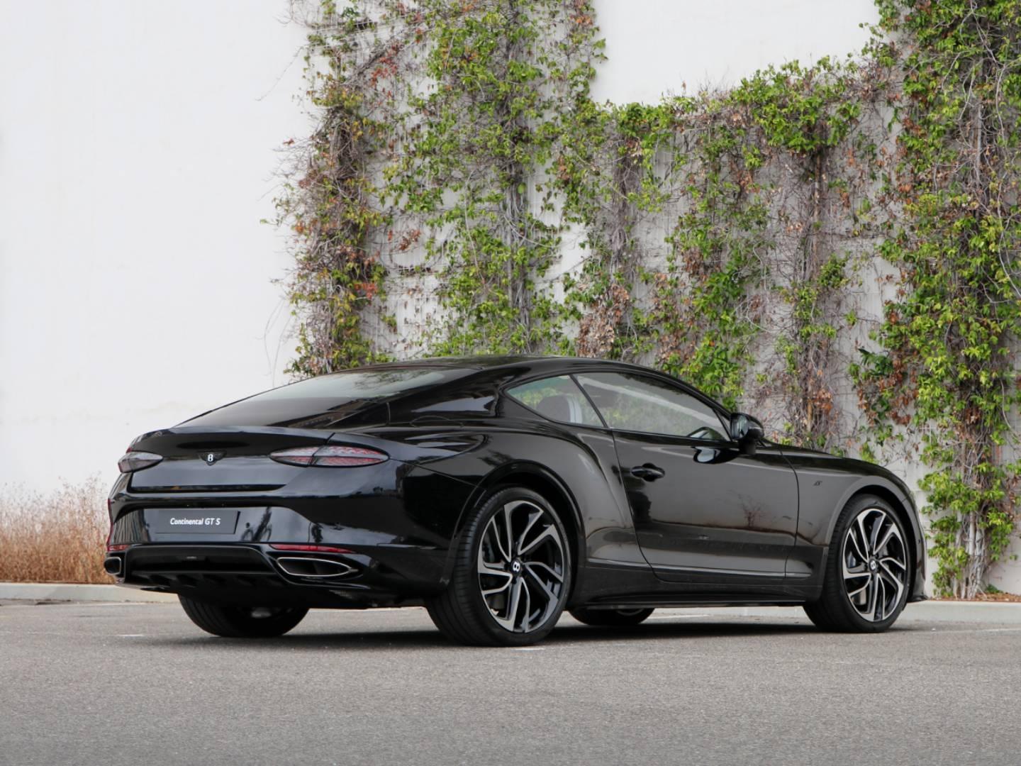 Image BENTLEY CONTINENTAL GT S V8 4.0 Hybrid 680ch