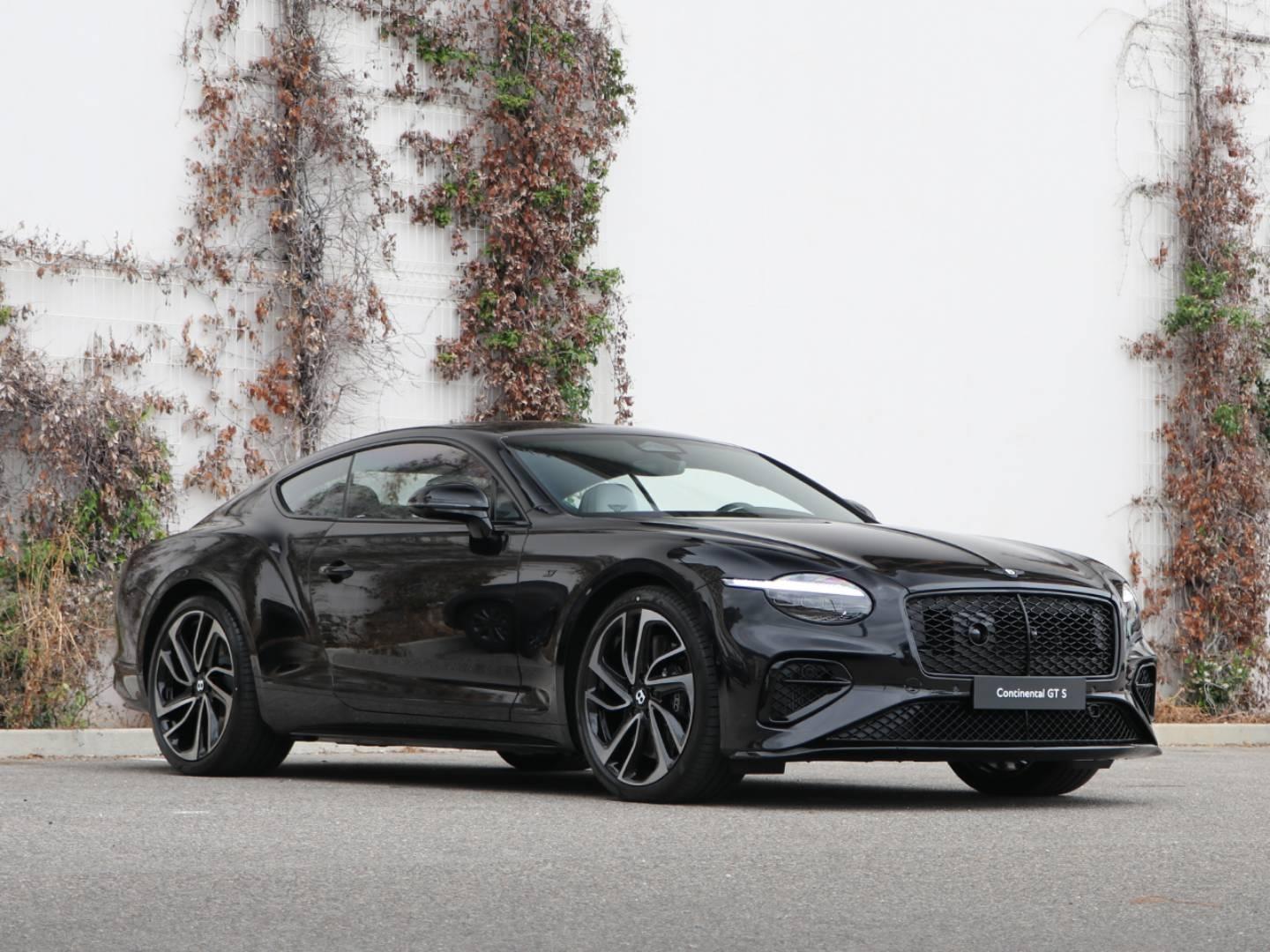 Image BENTLEY CONTINENTAL GT S V8 4.0 Hybrid 680ch