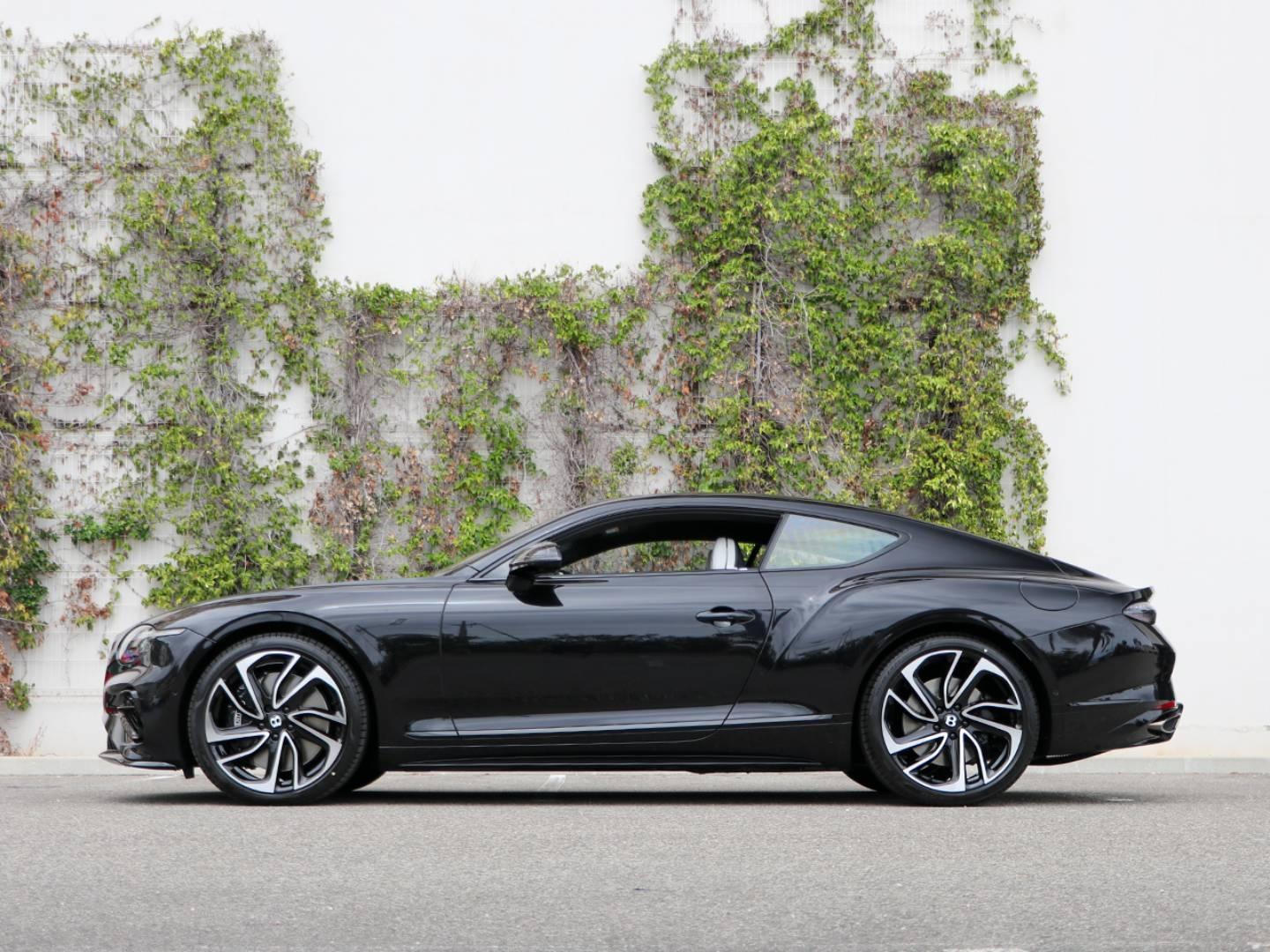 Image BENTLEY CONTINENTAL GT S V8 4.0 Hybrid 680ch