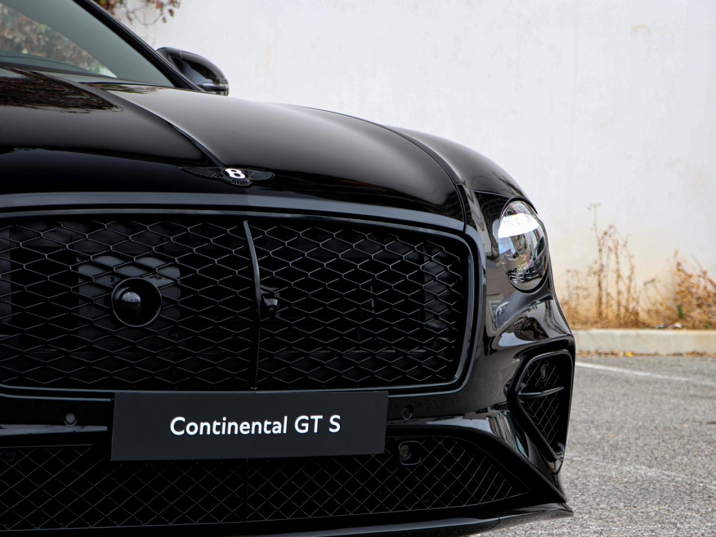 Image BENTLEY CONTINENTAL GT S V8 4.0 Hybrid 680ch