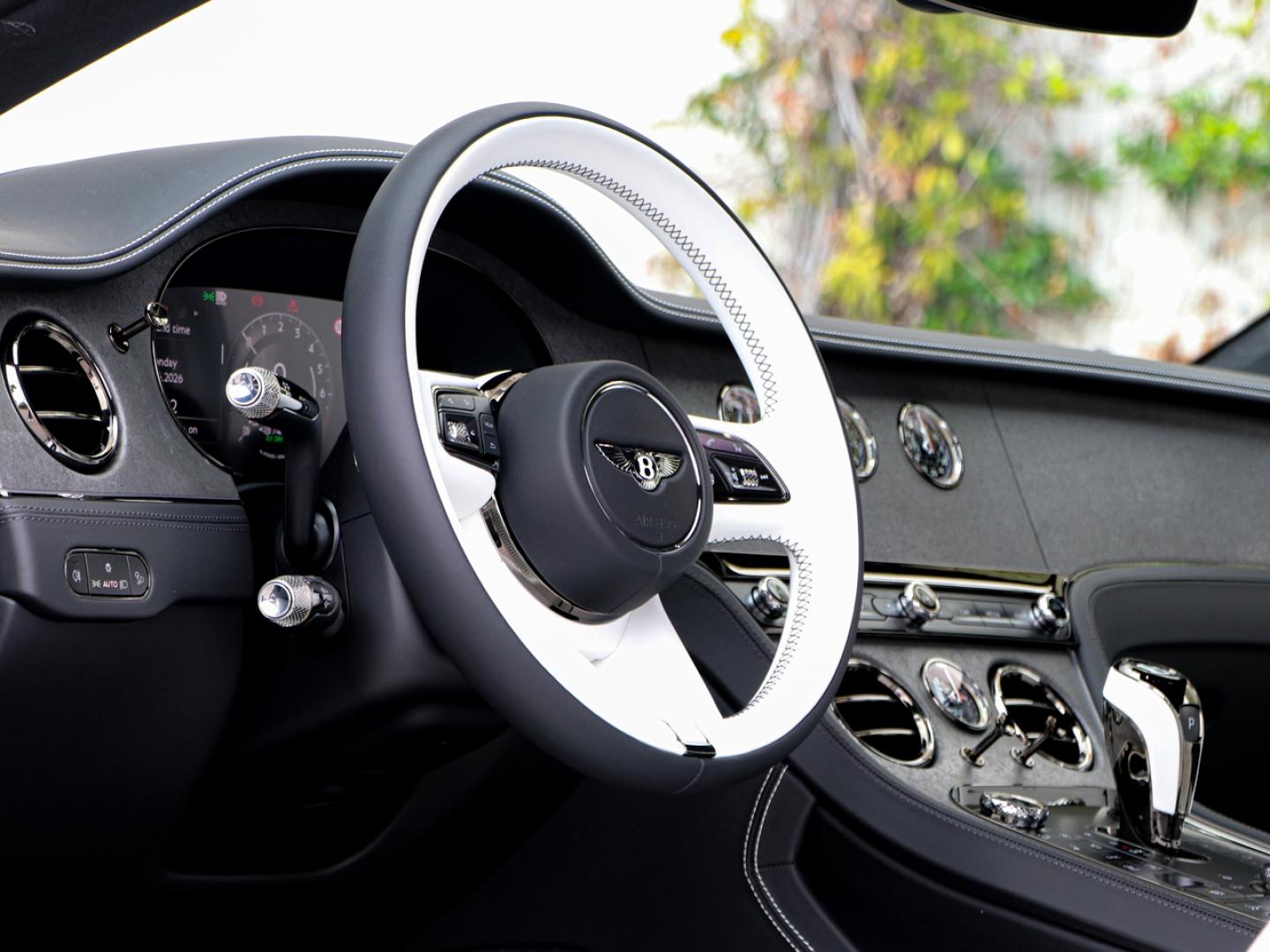 Image BENTLEY CONTINENTAL GT S V8 4.0 Hybrid 680ch