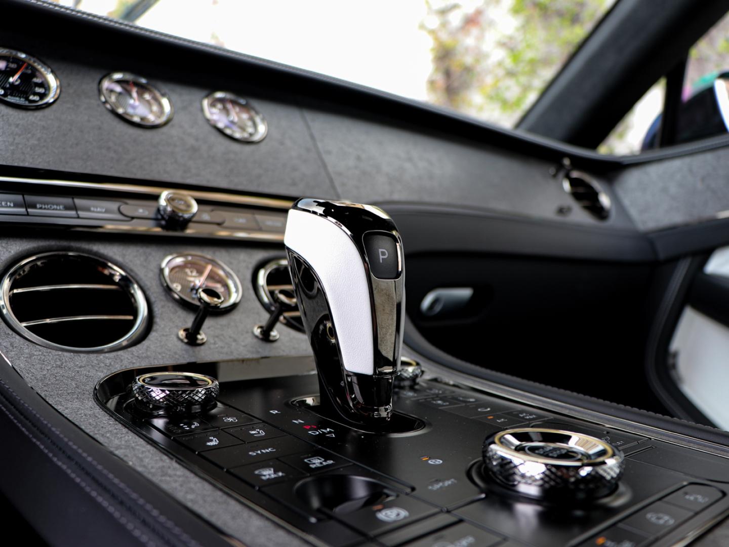 Image BENTLEY CONTINENTAL GT S V8 4.0 Hybrid 680ch
