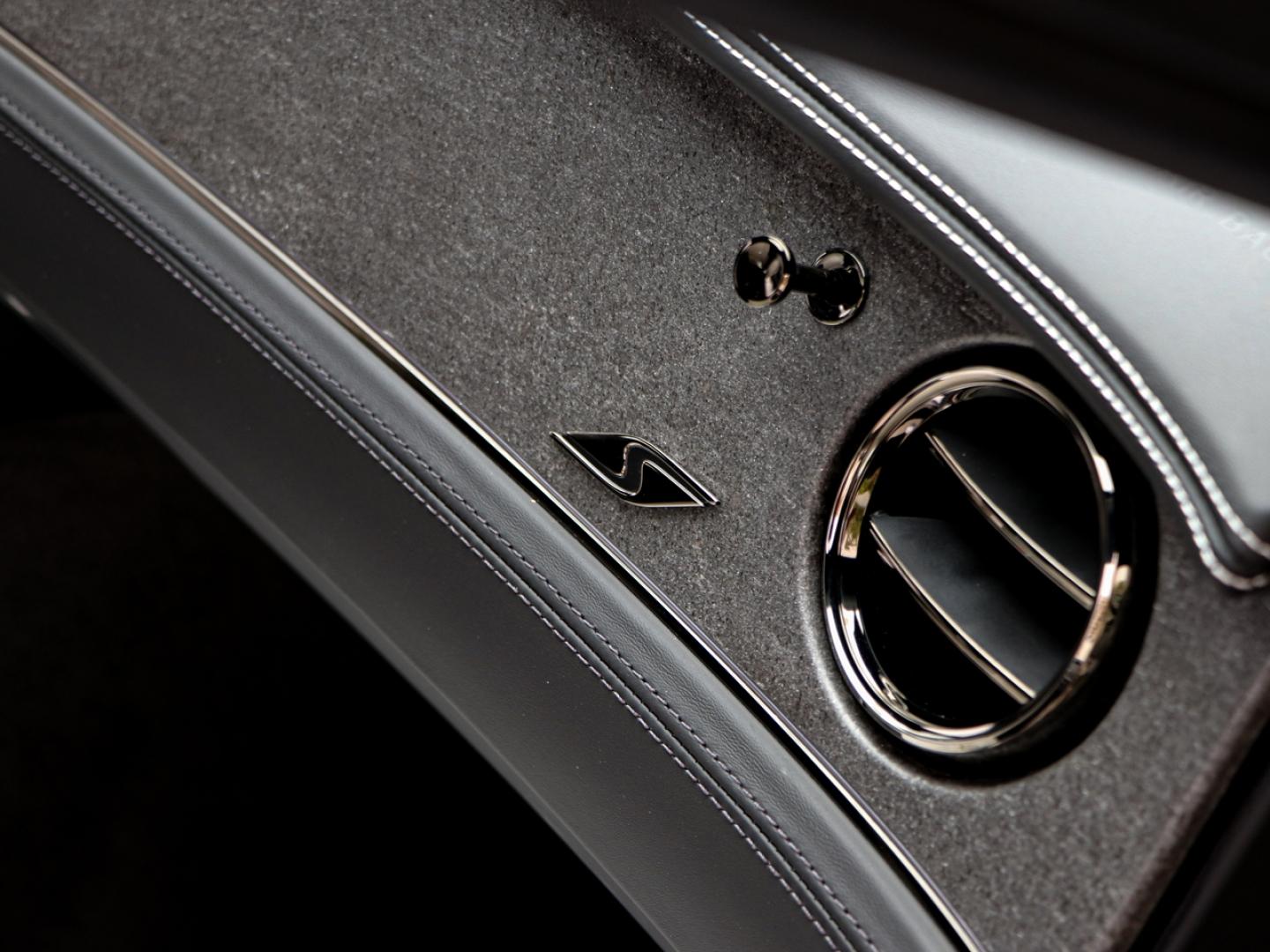 Image BENTLEY CONTINENTAL GT S V8 4.0 Hybrid 680ch