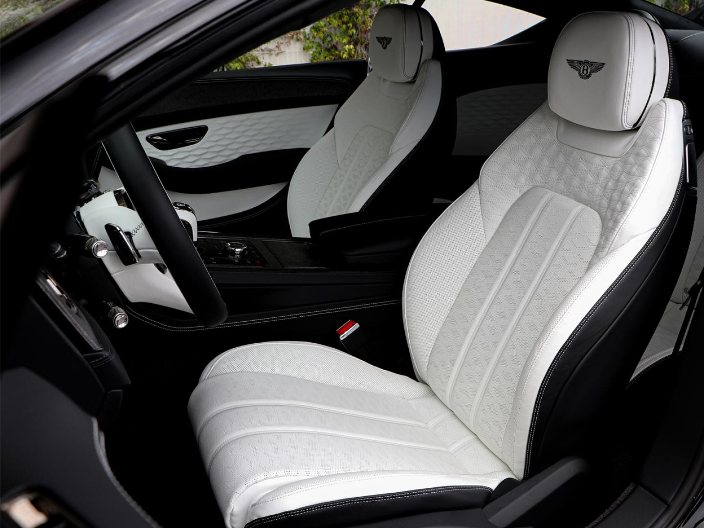 Image BENTLEY CONTINENTAL GT S V8 4.0 Hybrid 680ch