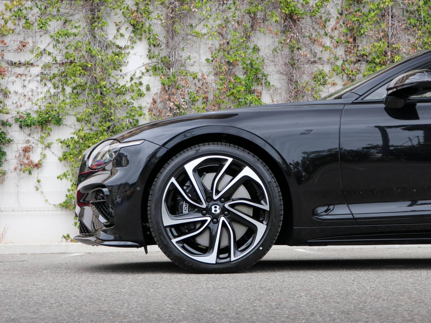 Image BENTLEY CONTINENTAL GT S V8 4.0 Hybrid 680ch
