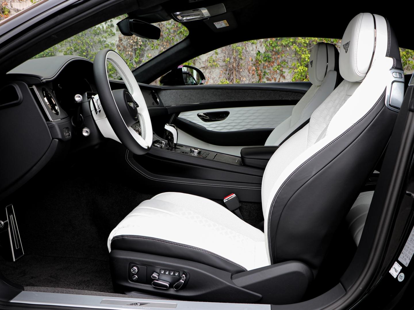 Image BENTLEY CONTINENTAL GT S V8 4.0 Hybrid 680ch