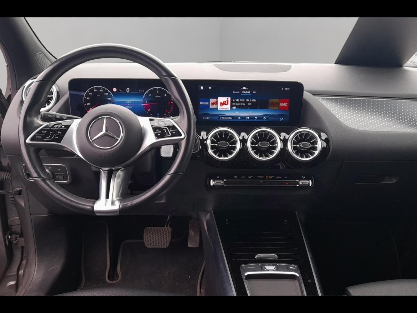 Image MERCEDES-BENZ GLA 200 d 150ch Progressive Line 8G-DCT