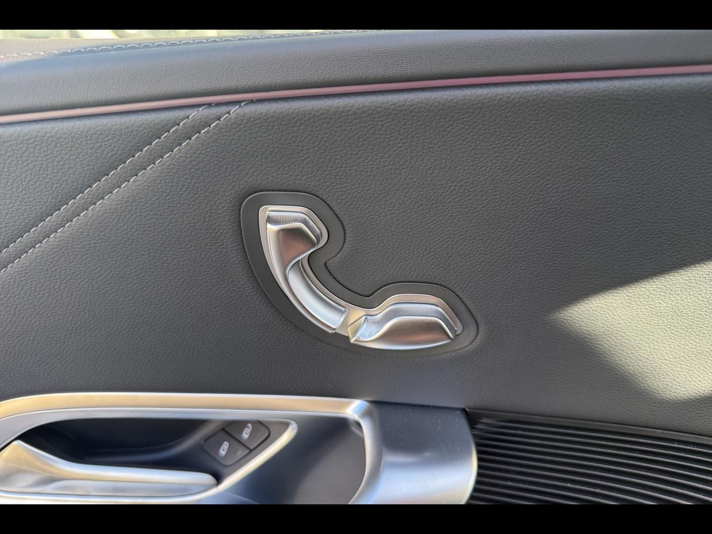 Image MERCEDES-BENZ GLC 400 EQ 489ch AMG Line 4Matic