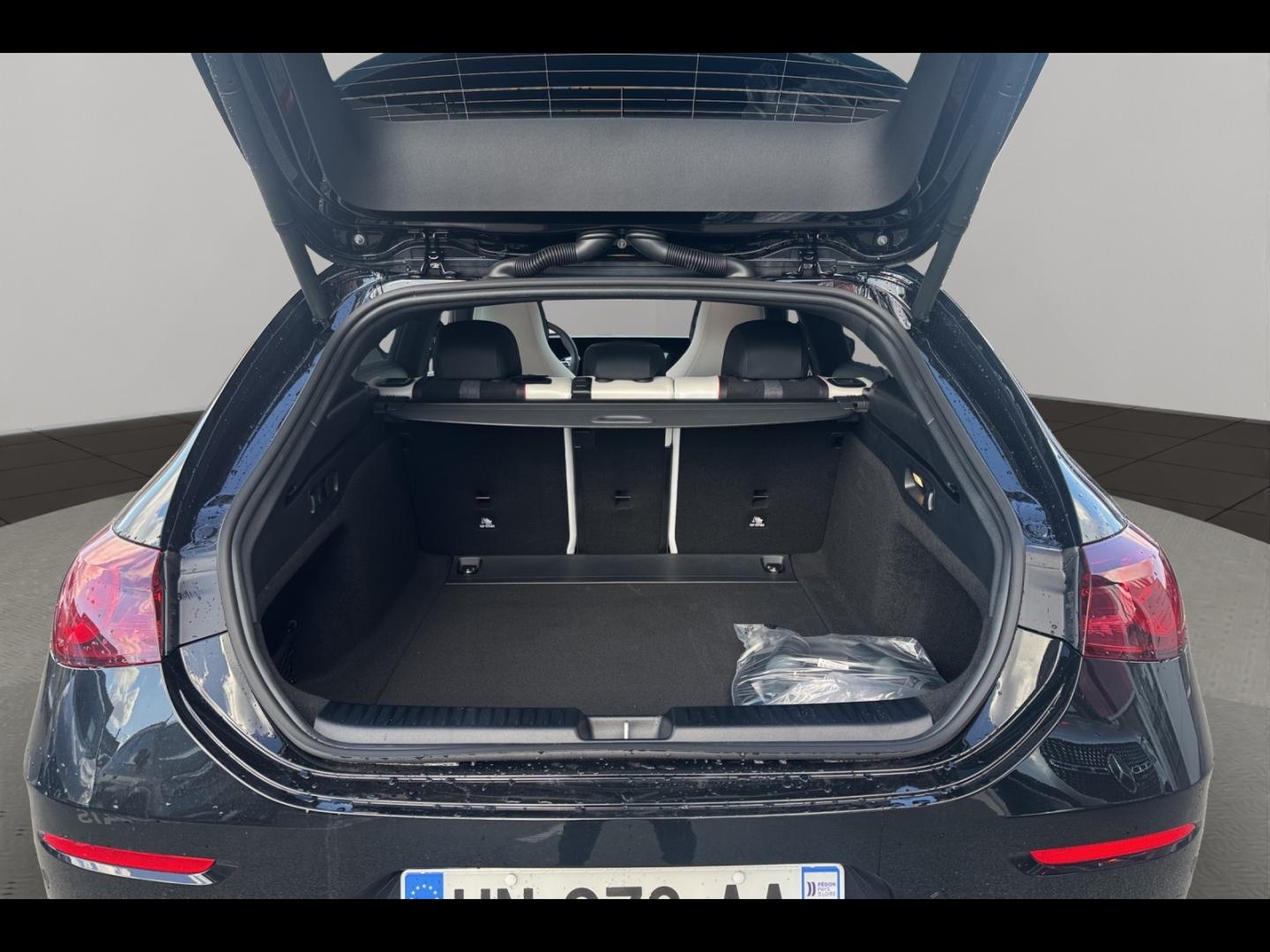 Image MERCEDES-BENZ CLA Shooting Brake 250+ EQ 272ch AMG Line