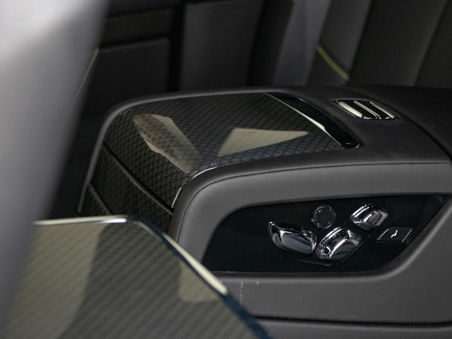 Image ROLLS-ROYCE Ghost V12 6.6 600ch Black Badge