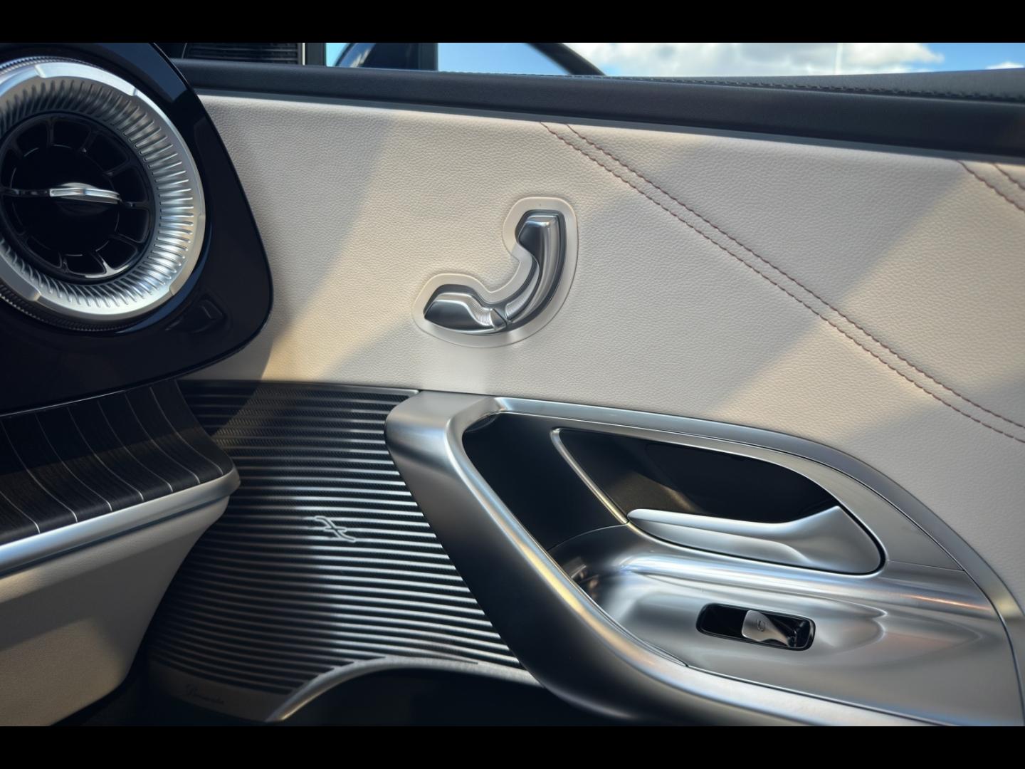 Image MERCEDES-BENZ GLC 400 EQ 489ch AMG Line 4Matic