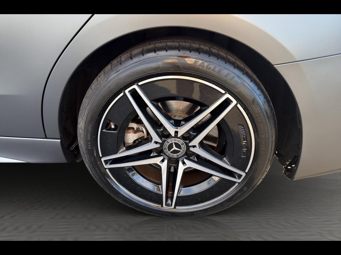 Image MERCEDES-BENZ Classe C 220 d 197ch AMG Line