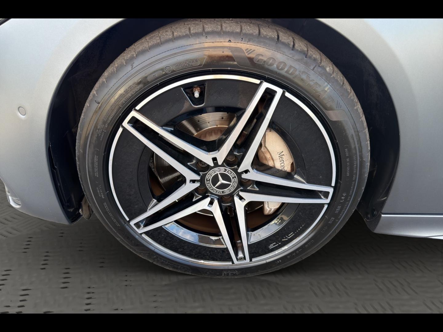Image MERCEDES-BENZ Classe C 220 d 197ch AMG Line