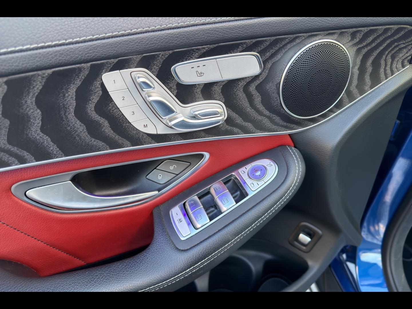 Image MERCEDES-BENZ GLC Coupé 220 d 194ch AMG Line 4Matic 9G-Tronic
