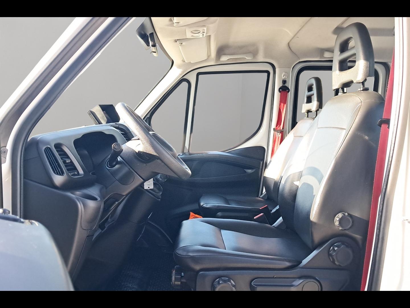 Image IVECO Daily CCb 35C16H3.0 empattement 3750 Tor
