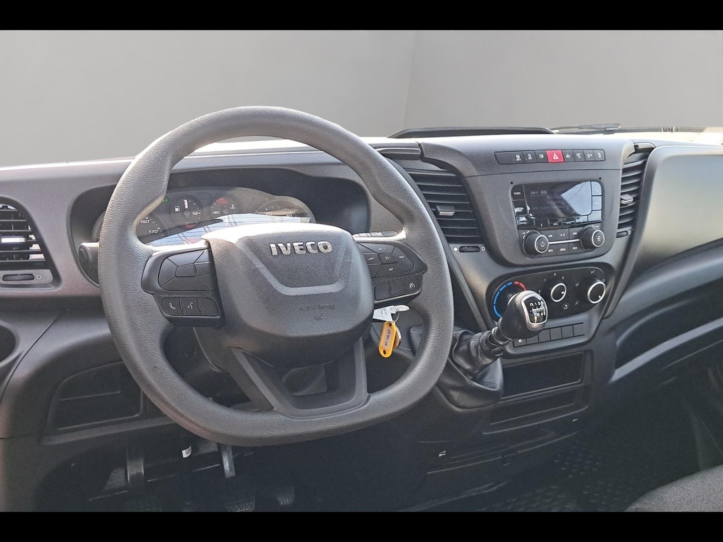 Image IVECO Daily CCb 35C16H empattement 3450 3.0
