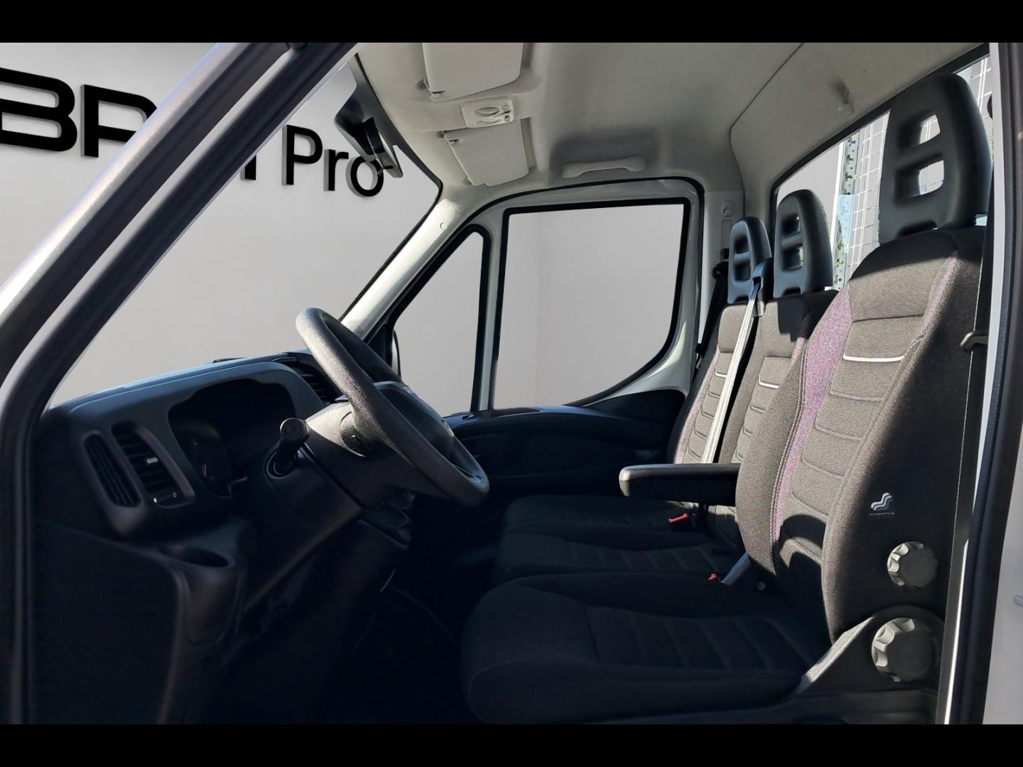 Image IVECO Daily CCb 35C16H empattement 3450 3.0