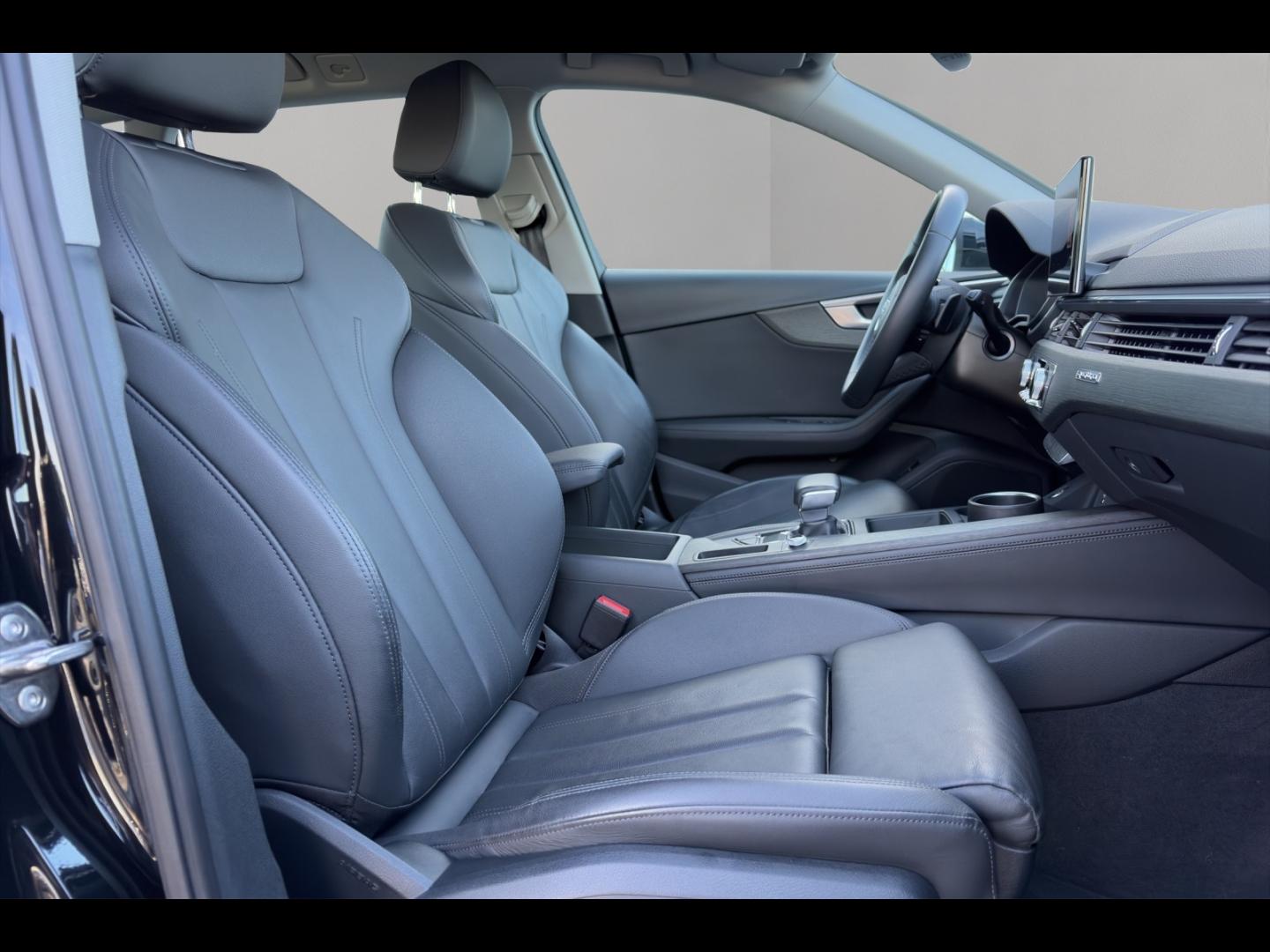 Image AUDI A4 Avant 40 TFSI 204ch Avus quattro S tronic 7