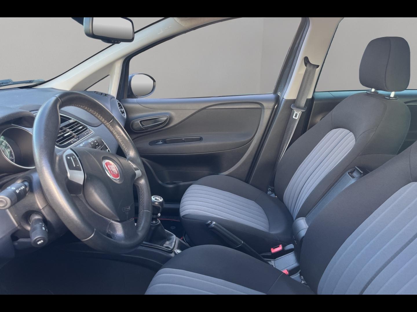 Image FIAT Punto 1.4 8v 77ch S&S Lounge 5p