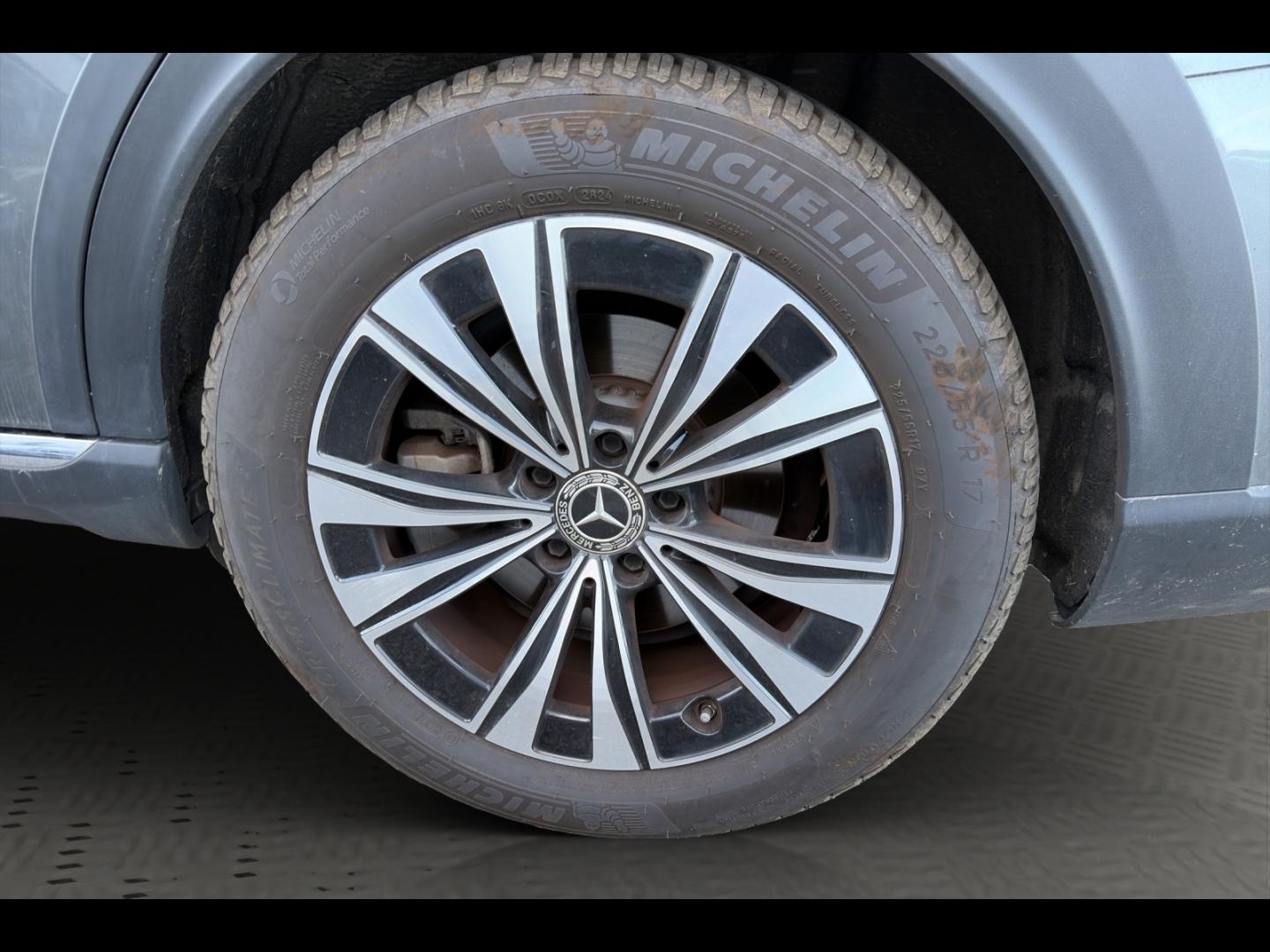 Image MERCEDES-BENZ Classe C 220 d 200ch Avantgarde Line 4Matic