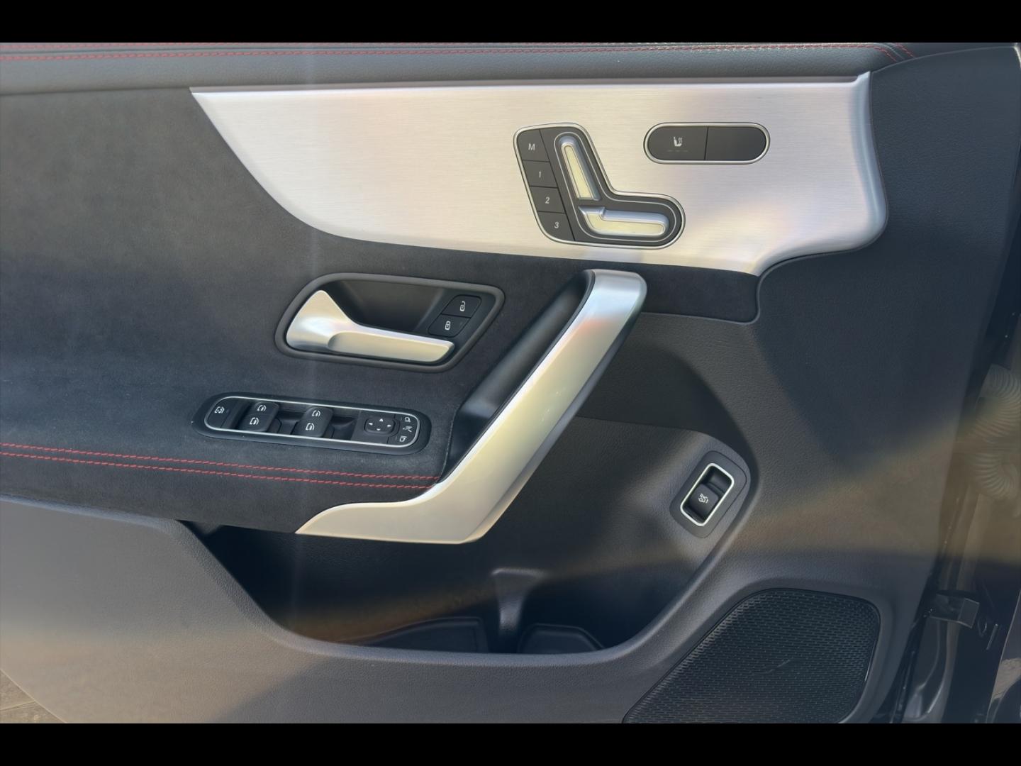 Image MERCEDES-BENZ CLA 250 224ch AMG Line 4Matic 7G-DCT