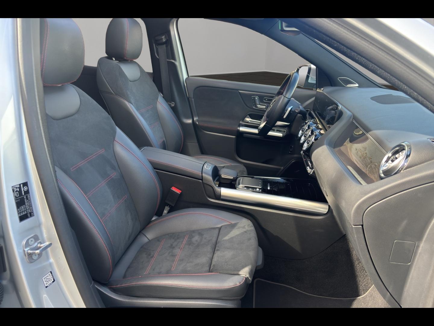 Image MERCEDES-BENZ GLA 200 163ch AMG Line 7G-DCT