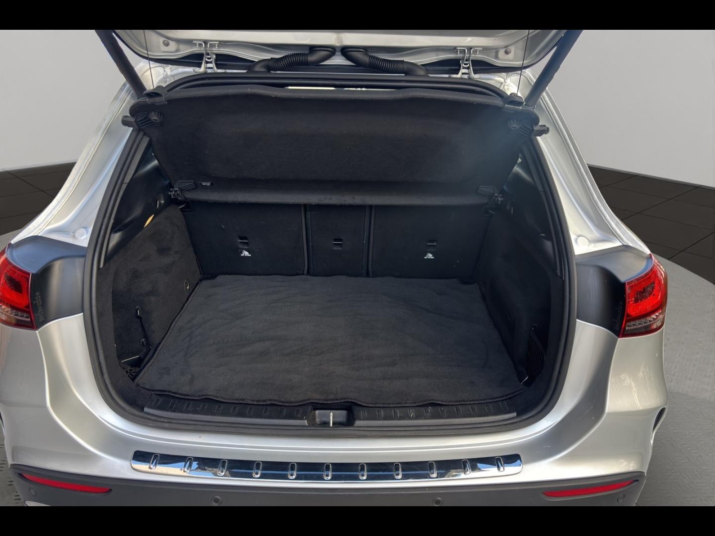 Image MERCEDES-BENZ GLA 200 163ch AMG Line 7G-DCT