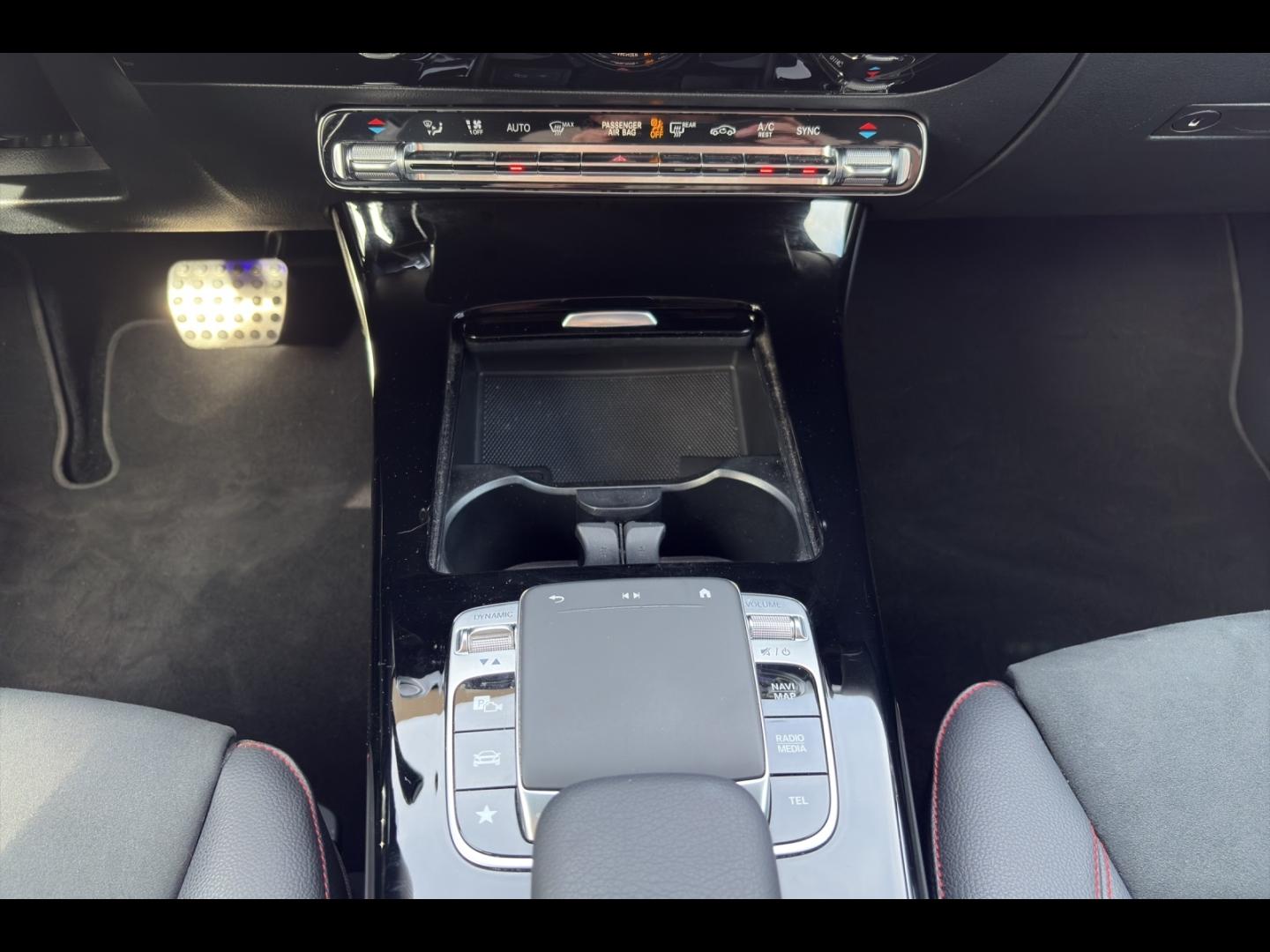 Image MERCEDES-BENZ Classe A 200 163ch AMG Line 7G-DCT