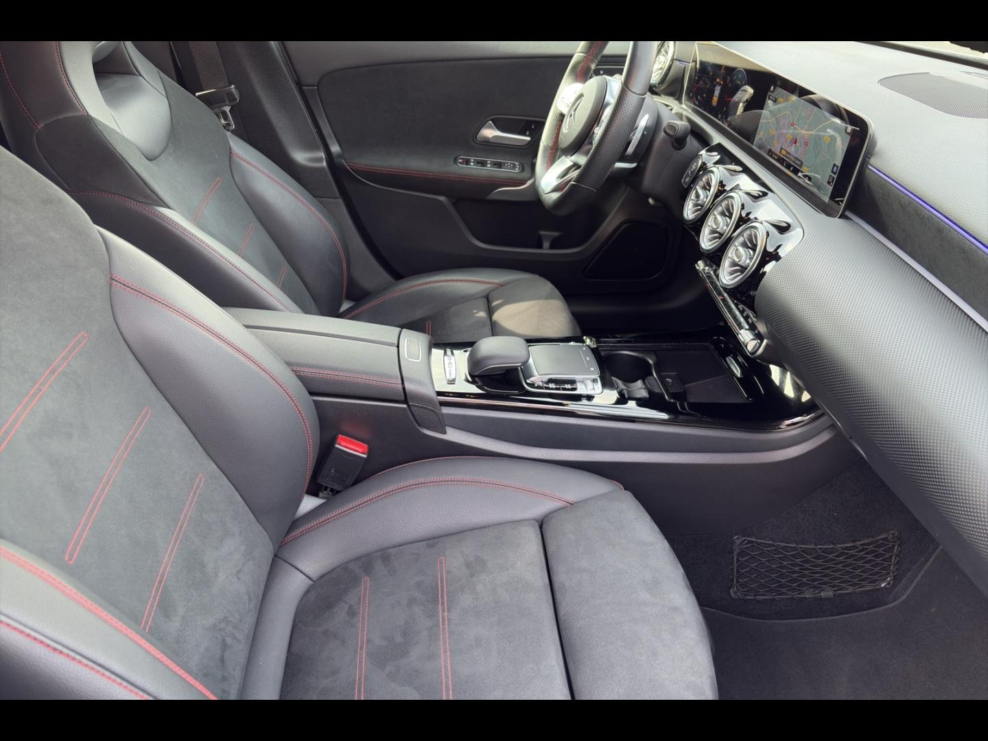 Image MERCEDES-BENZ Classe A 200 163ch AMG Line 7G-DCT