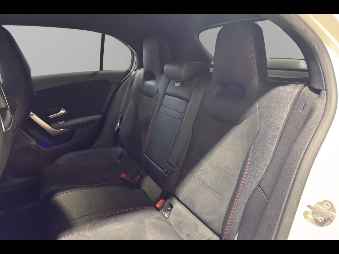 Image MERCEDES-BENZ Classe A 180 136ch AMG Line