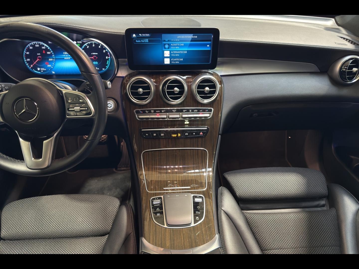 Image MERCEDES-BENZ GLC 300 de 194+122ch Business Line 4Matic 9G-Tronic