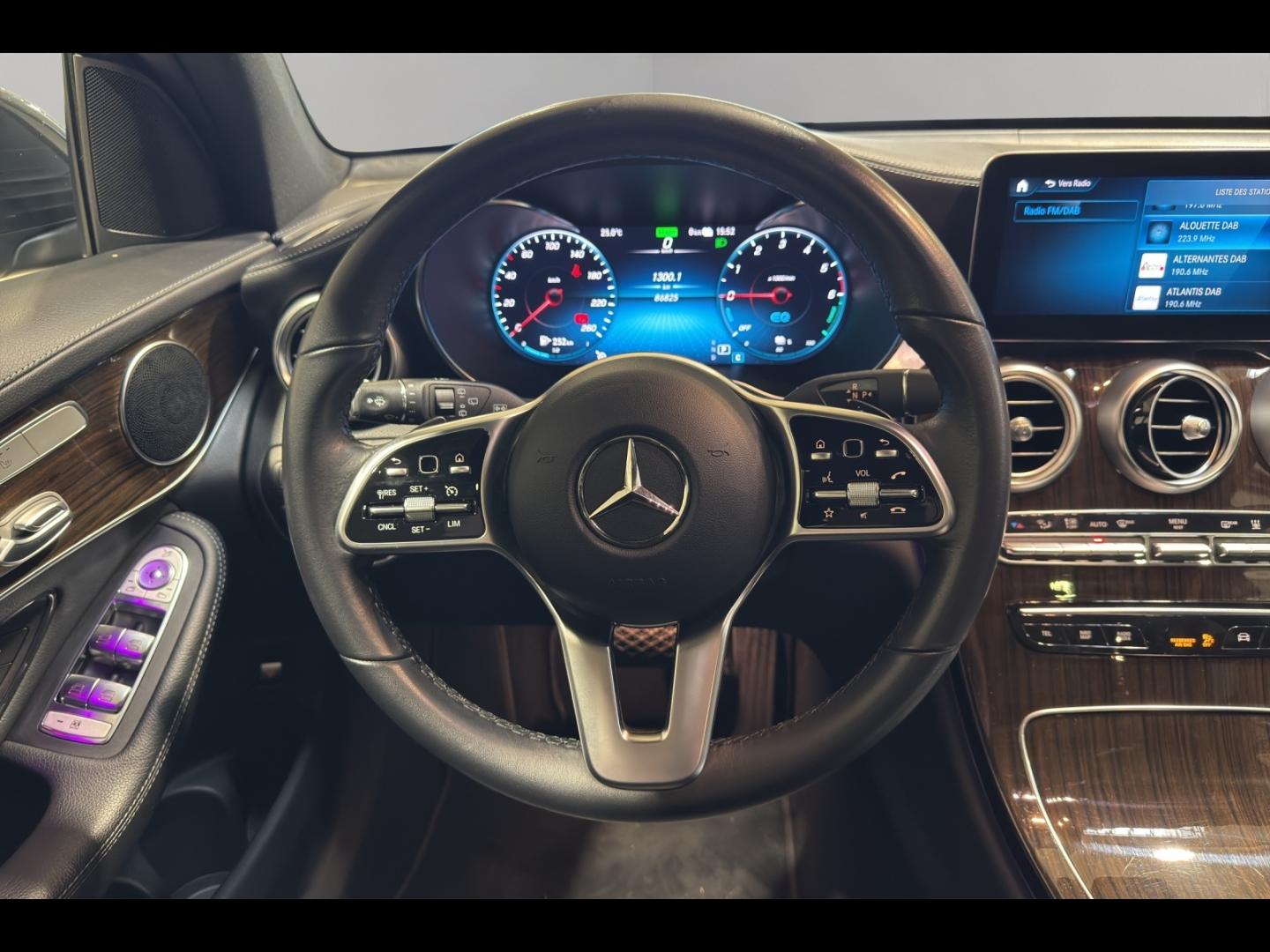 Image MERCEDES-BENZ GLC 300 de 194+122ch Business Line 4Matic 9G-Tronic