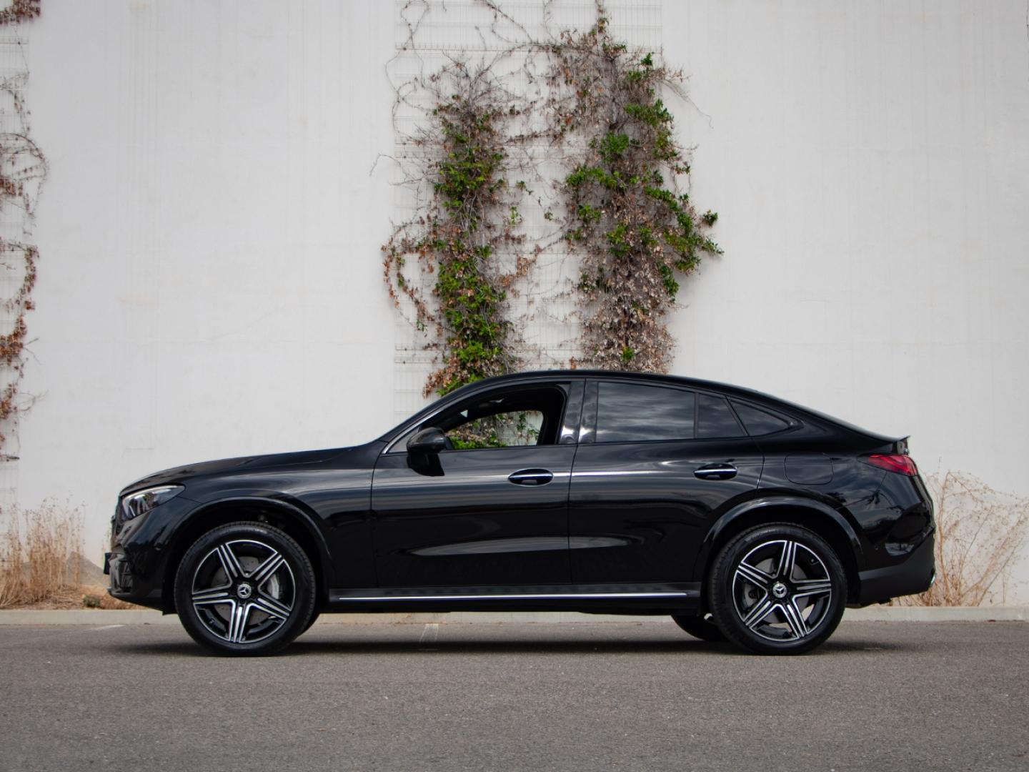 Image MERCEDES-BENZ GLC Coupé 300 d e Hybrid 197+136ch AMG Line + 4Matic 9G-Tronic