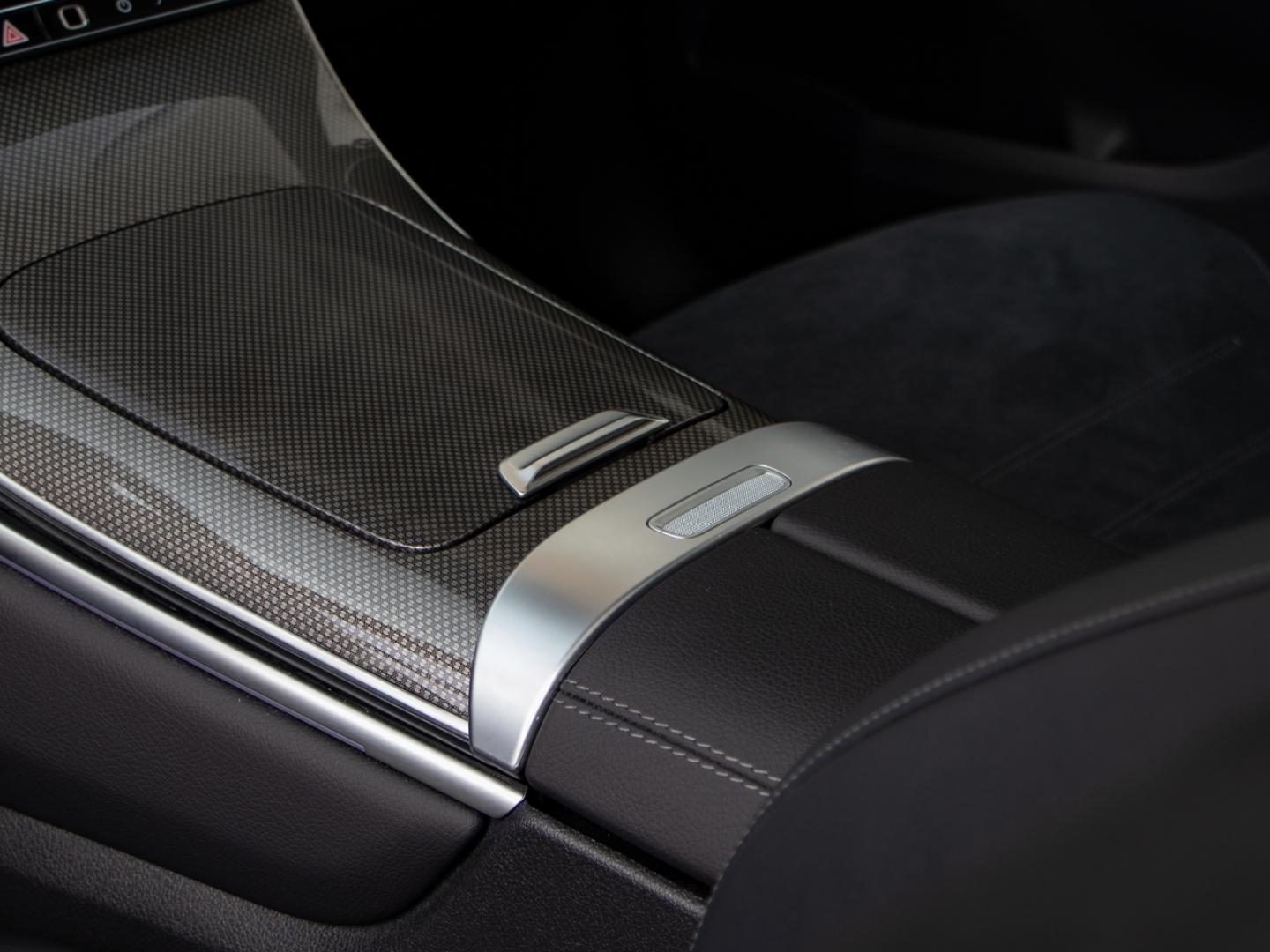 Image MERCEDES-BENZ GLC Coupé 300 d e Hybrid 197+136ch AMG Line + 4Matic 9G-Tronic