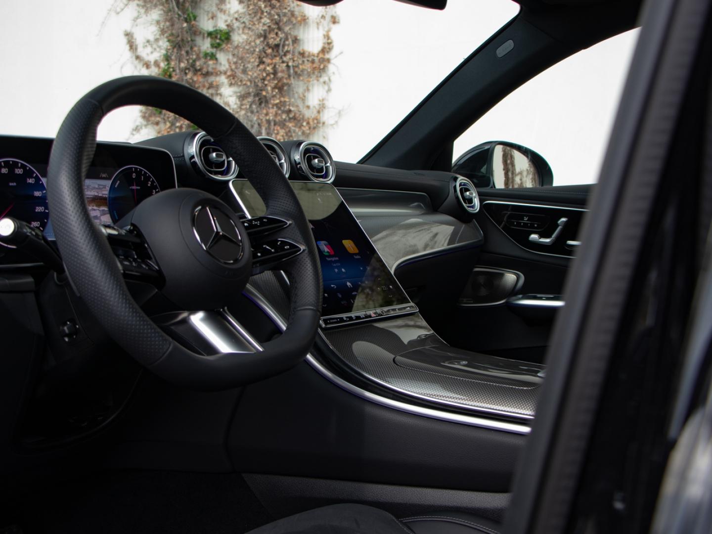 Image MERCEDES-BENZ GLC Coupé 300 d e Hybrid 197+136ch AMG Line + 4Matic 9G-Tronic