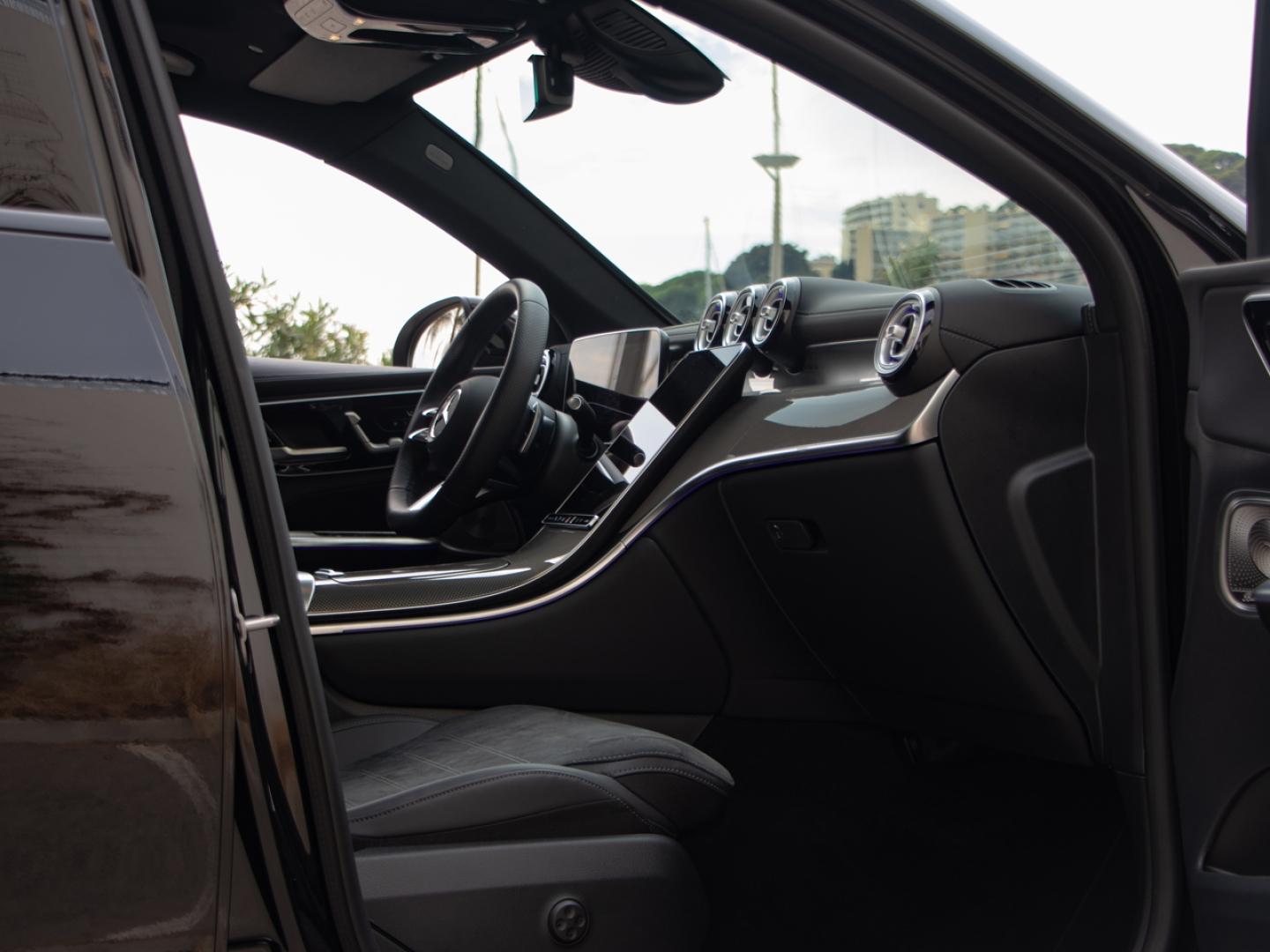 Image MERCEDES-BENZ GLC Coupé 300 d e Hybrid 197+136ch AMG Line + 4Matic 9G-Tronic