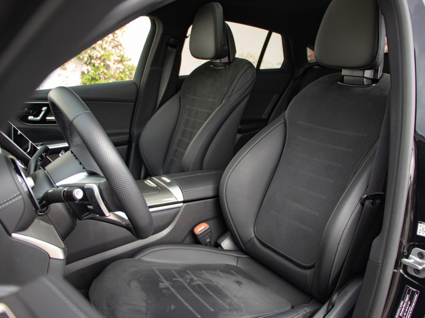Image MERCEDES-BENZ GLC Coupé 300 d e Hybrid 197+136ch AMG Line + 4Matic 9G-Tronic