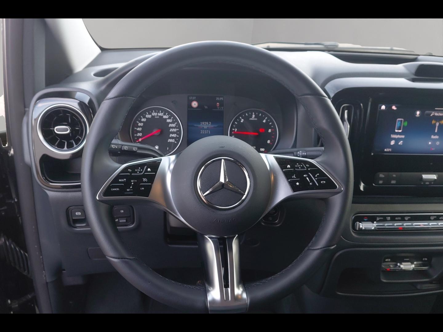 Image MERCEDES-BENZ Vito Tourer 116 CDI Extra-Long Select 9G-Tronic