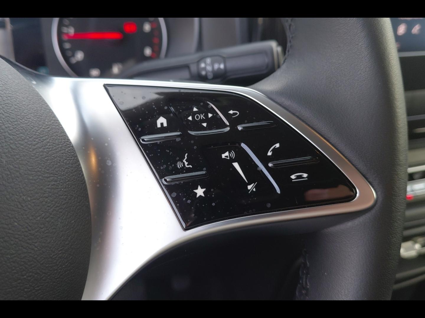 Image MERCEDES-BENZ Vito Tourer 116 CDI Extra-Long Select 9G-Tronic