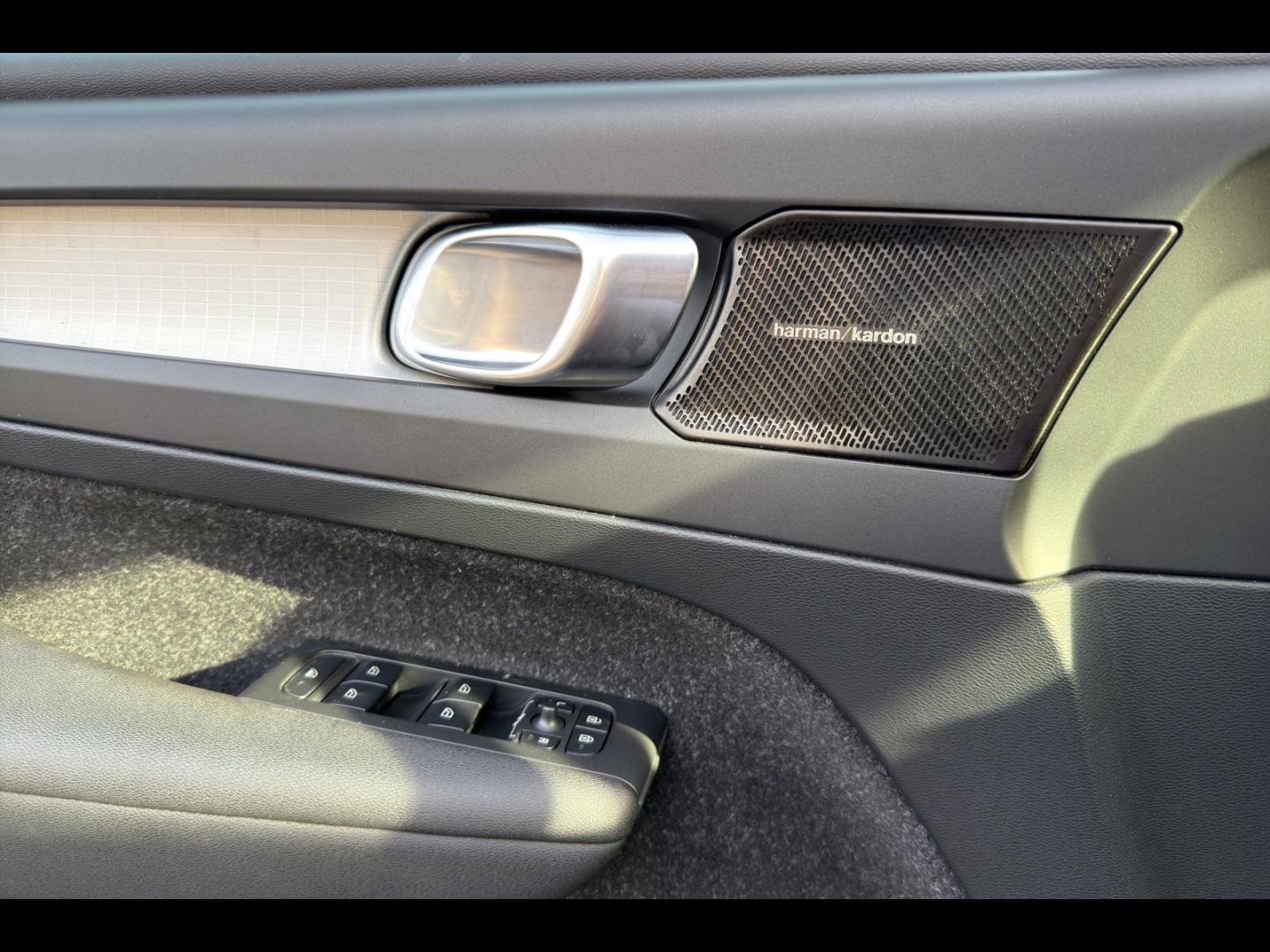 Image VOLVO XC40 T3 163ch Inscription