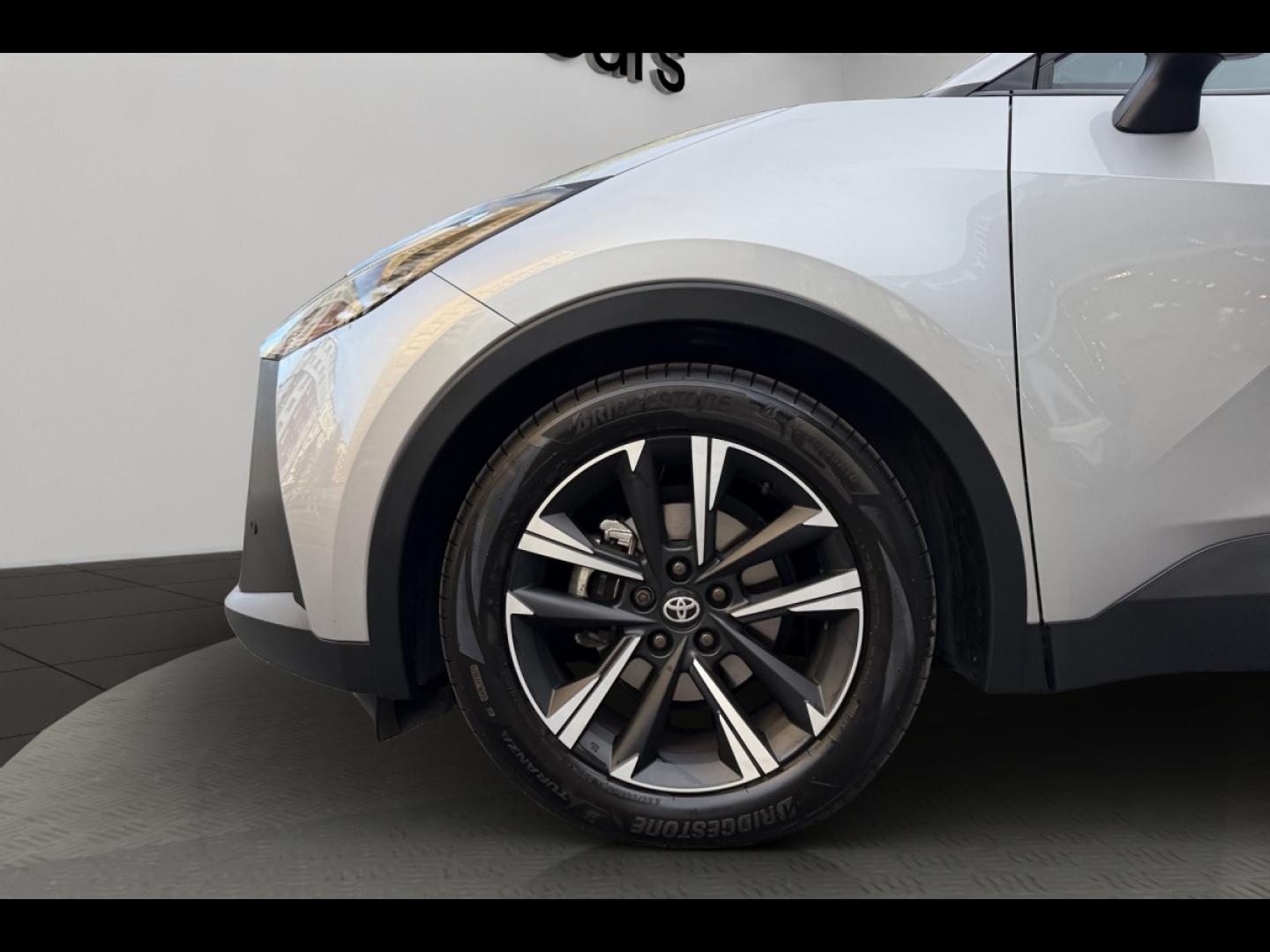 Image TOYOTA C-HR 1.8 Hybride 140ch Design MY25