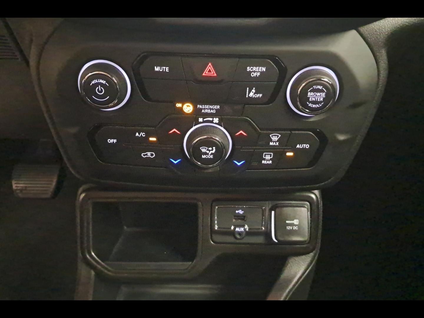 Image JEEP Renegade 1.5 Turbo T4 130ch MHEV Night Eagle BVR7 MY22