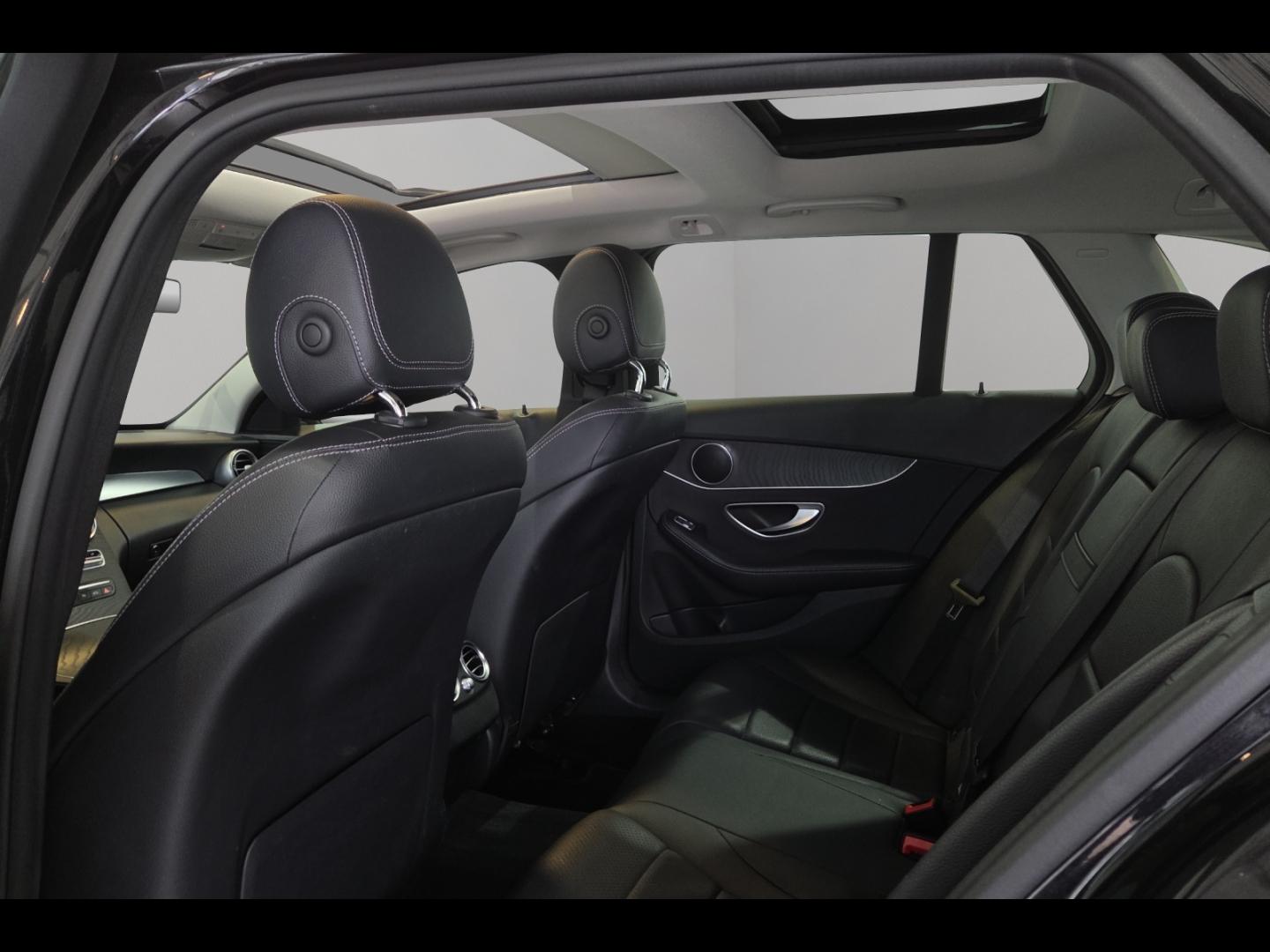 Image MERCEDES-BENZ Classe C Break 300 de 194+122ch Avantgarde Line 9G-Tronic